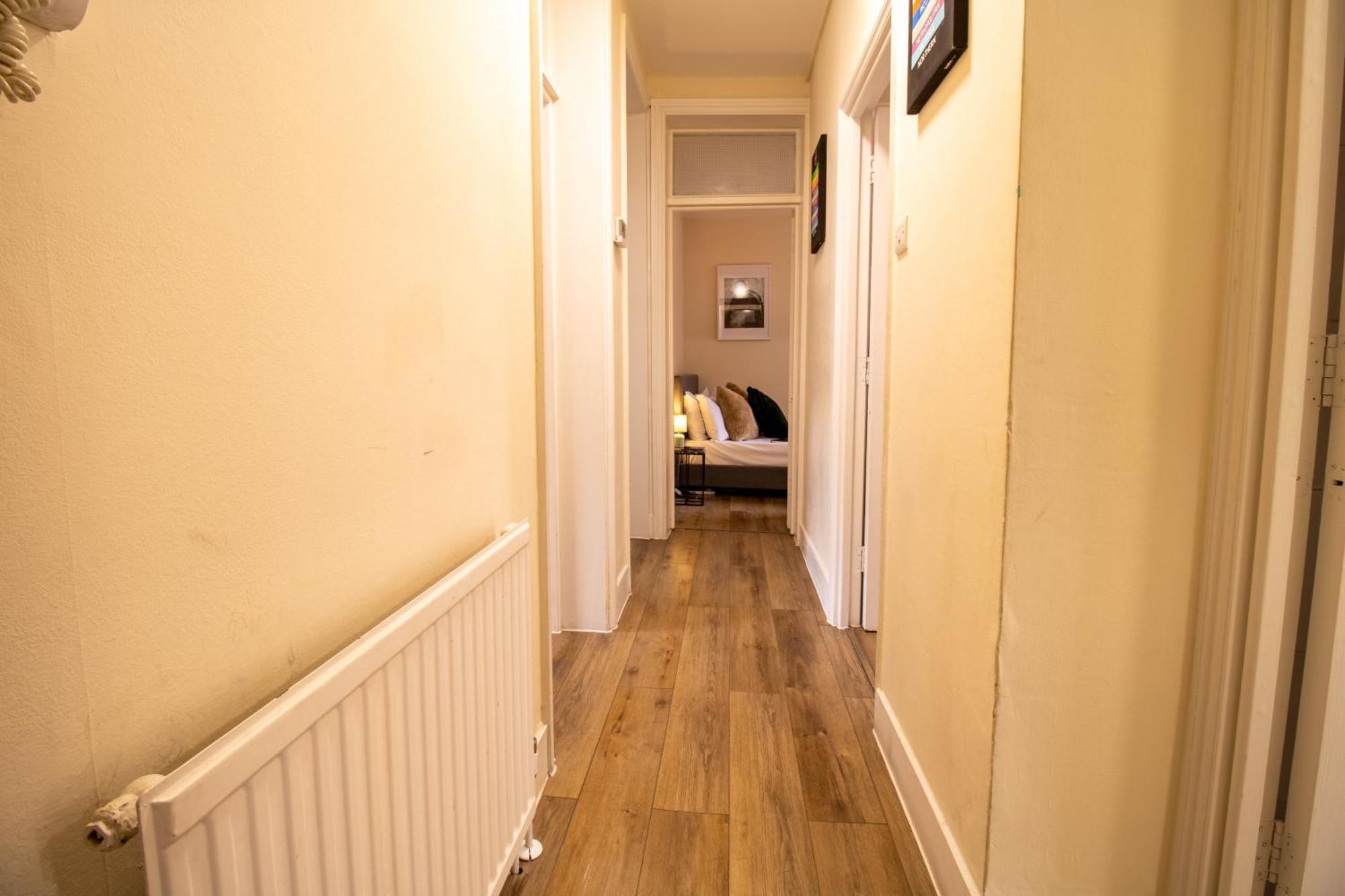 Cosy 2-Bedroom Apartment In Mayfair 8Cb - 4Th Floor No Elevator ロンドン エクステリア 写真
