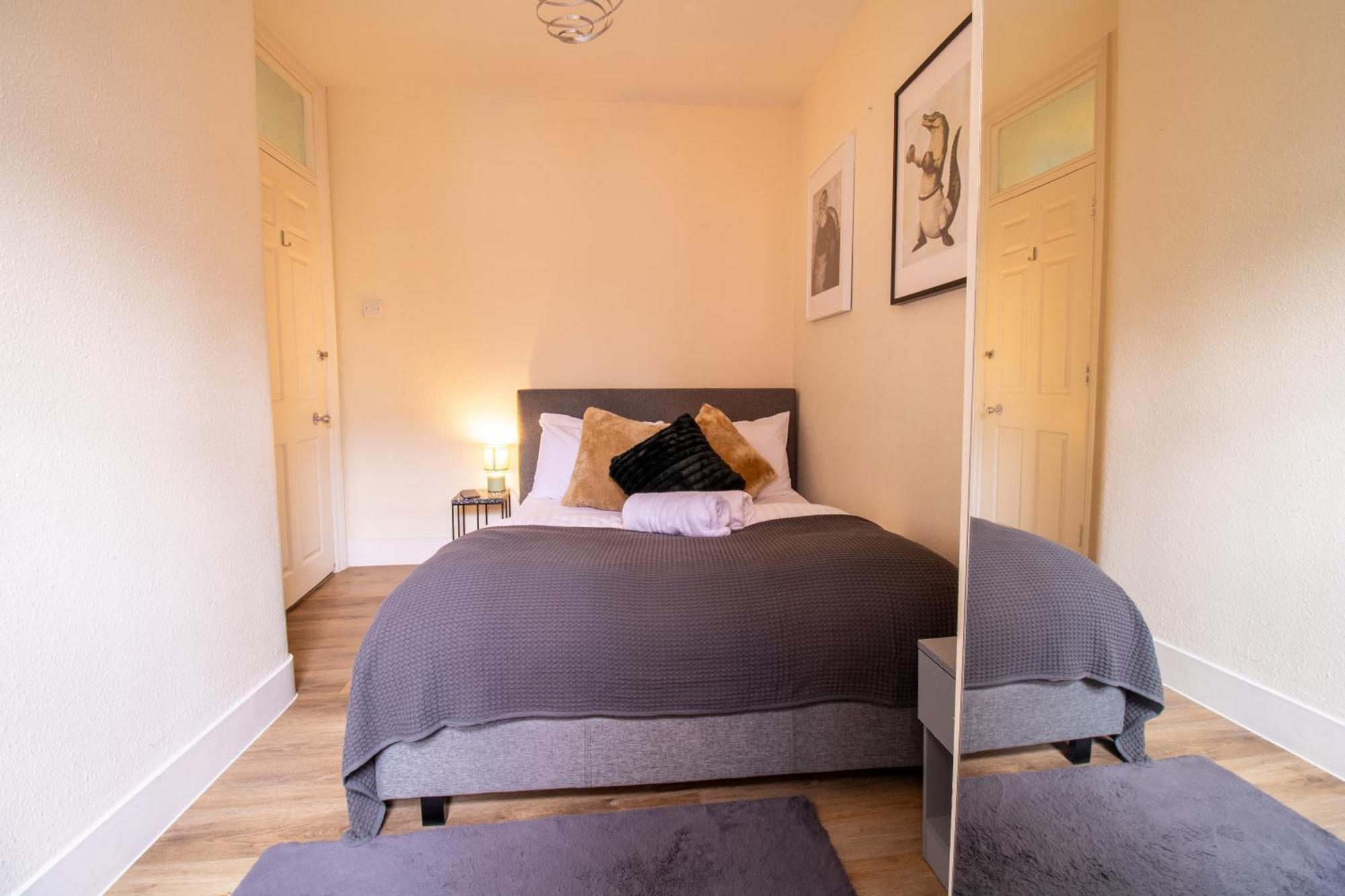 Cosy 2-Bedroom Apartment In Mayfair 8Cb - 4Th Floor No Elevator ロンドン エクステリア 写真