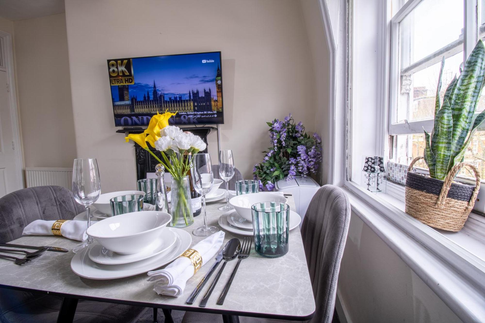 Cosy 2-Bedroom Apartment In Mayfair 8Cb - 4Th Floor No Elevator ロンドン エクステリア 写真